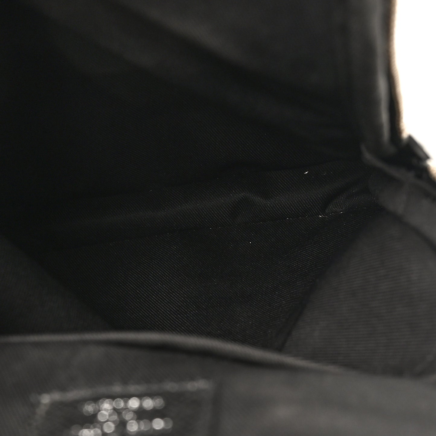 Taiga Avenue Sling Bag NM Black