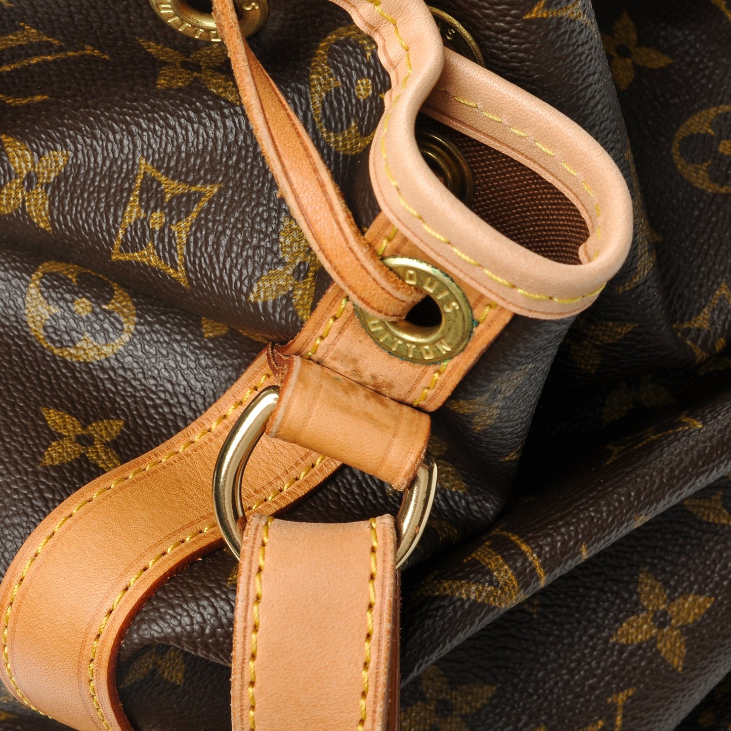 Monogram Noe