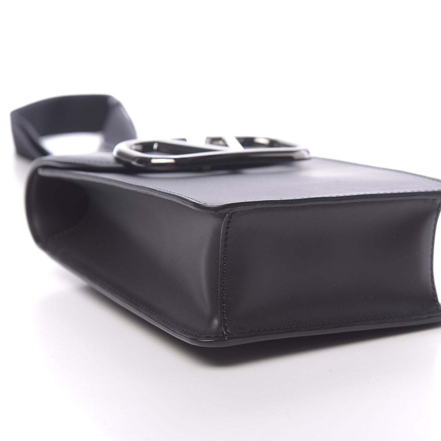 Smooth Calfskin Mens VLogo Messenger Black