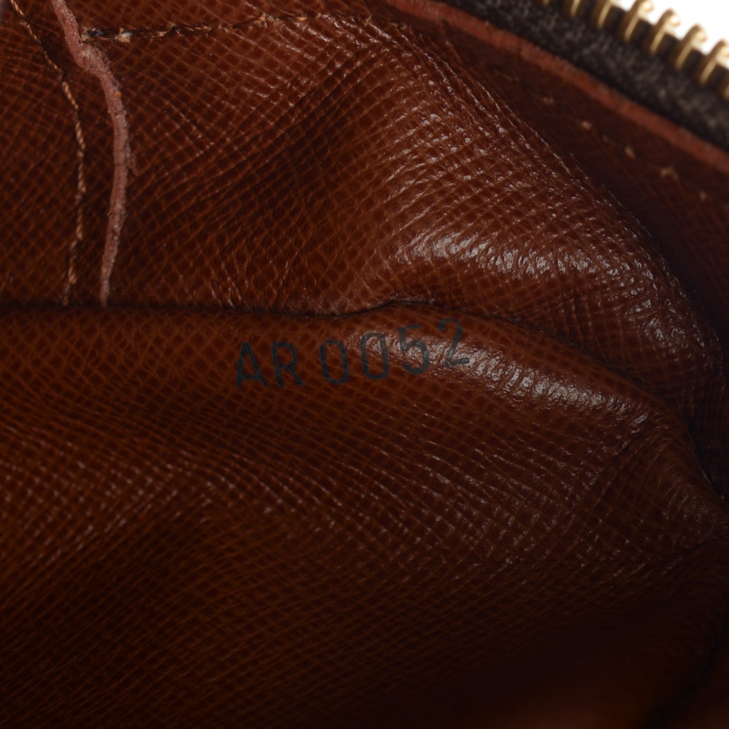 Louis Vuitton Monogram Nil 28 7 of 11