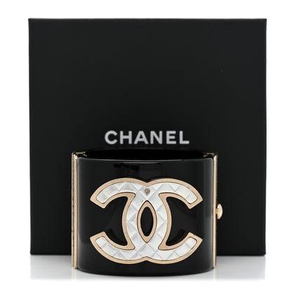Chanel Resin Quilted CC Cuff Black Gold 8 of 8