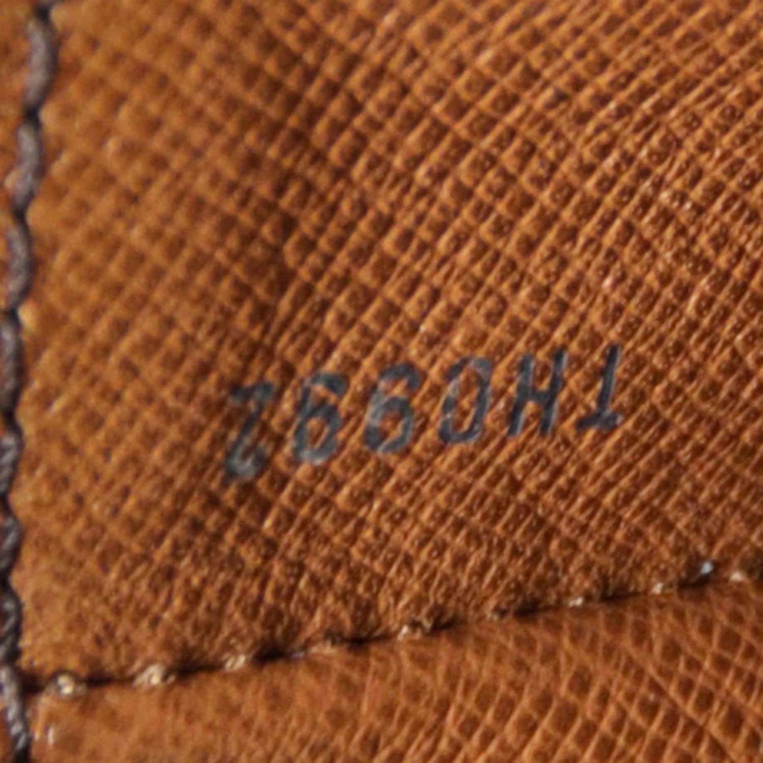 Louis Vuitton Monogram Saint Cloud 8 of 9