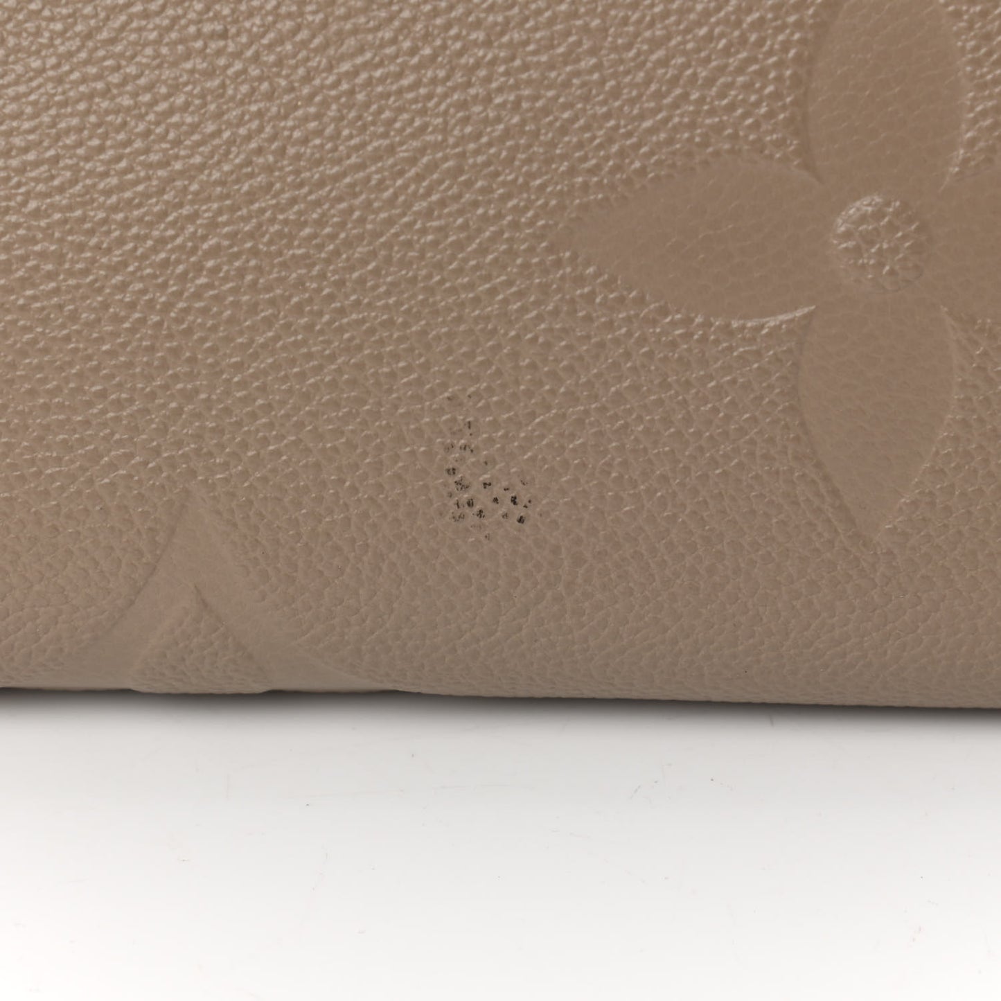 Empreinte Monogram Giant Onthego MM Tourterelle