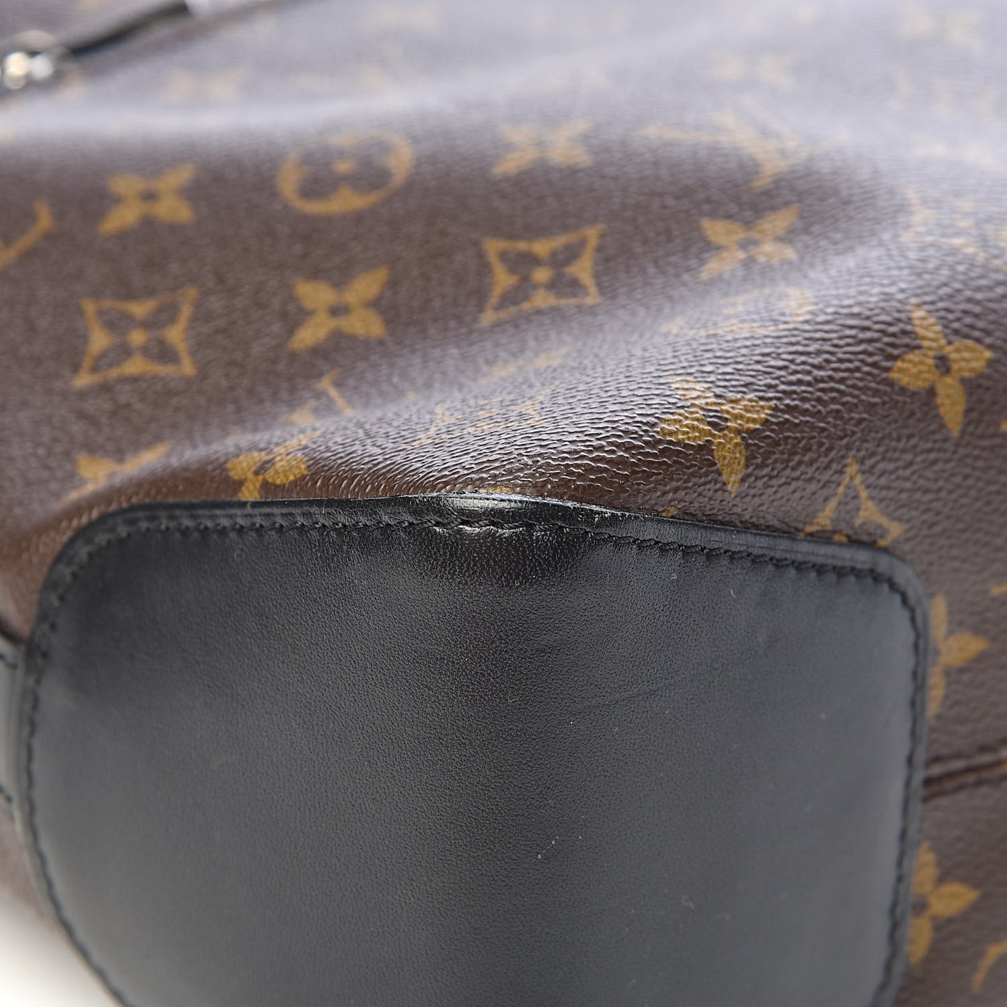 Monogram Macassar Torres Messenger