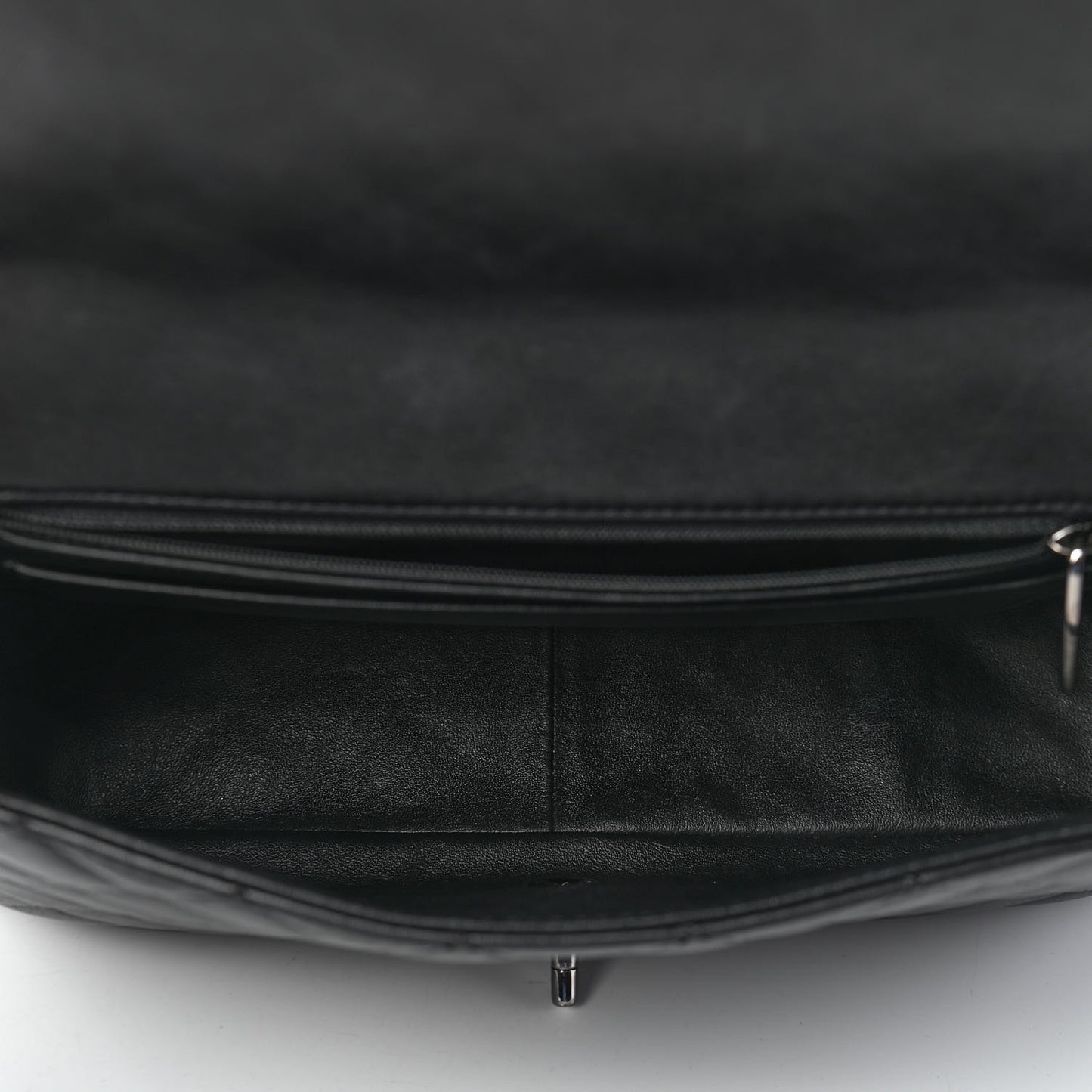 Lambskin Quilted Elementary Chic Flap Black