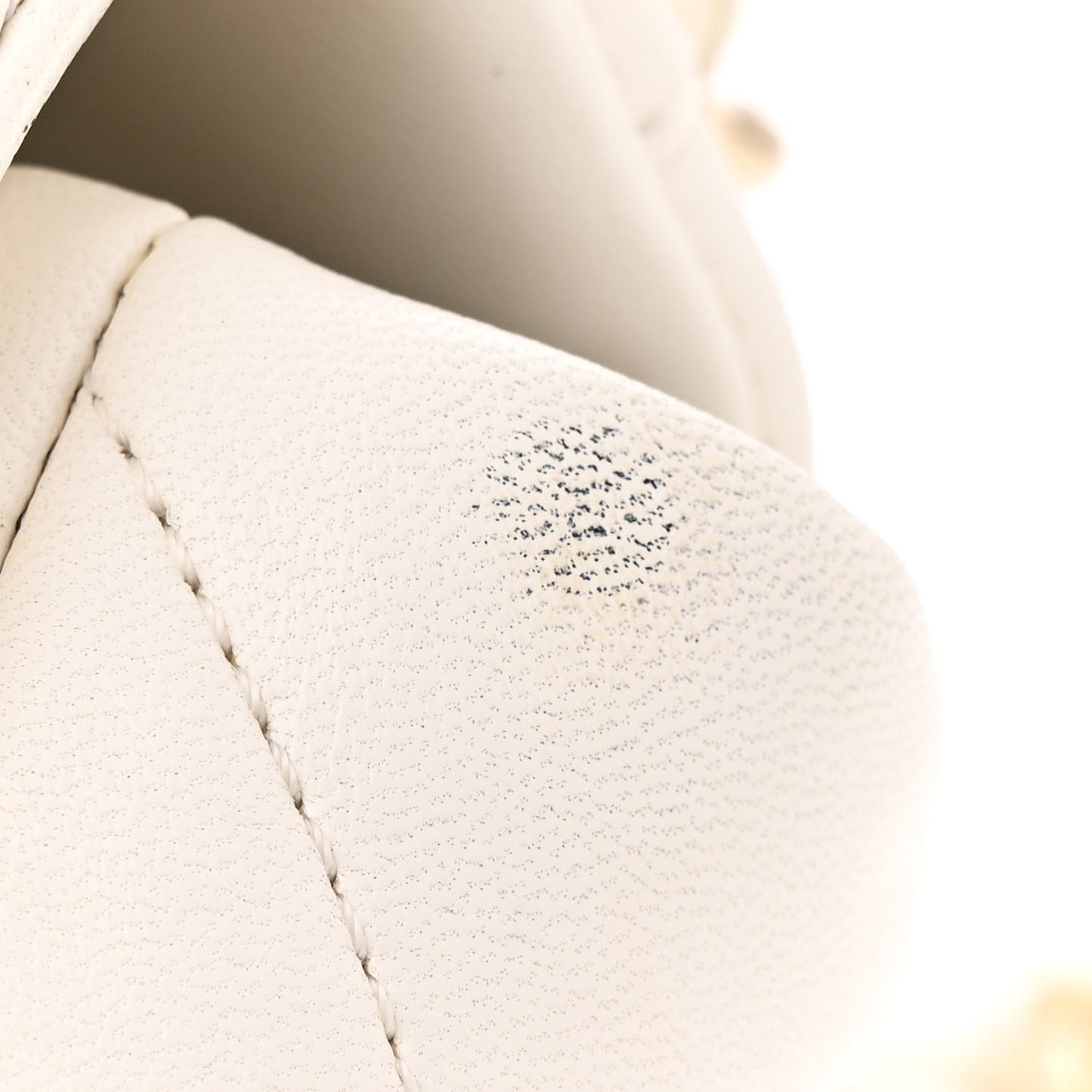 Lambskin Quilted Medium Chanel 19 Flap White