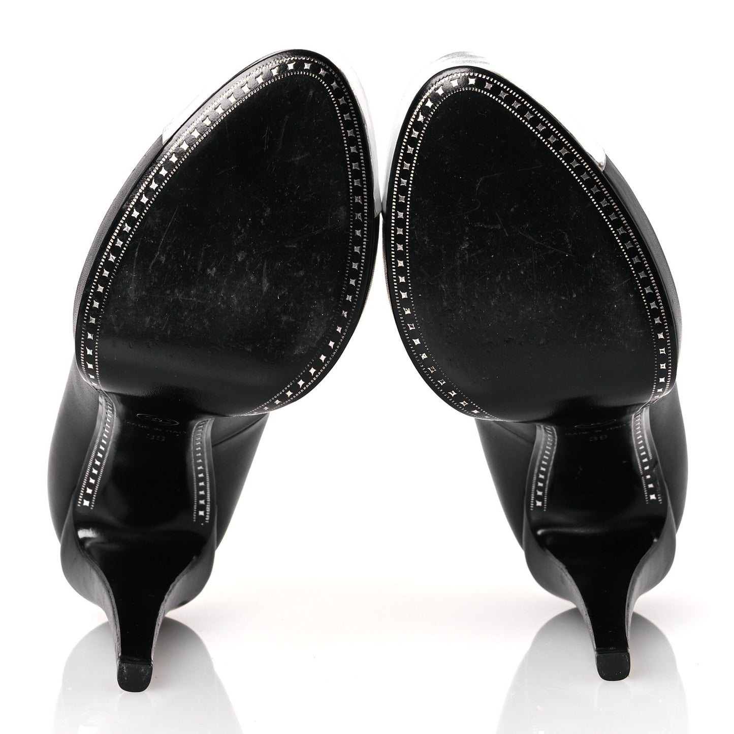 Calfskin Cap Toe CC Pumps 39 Black Silver