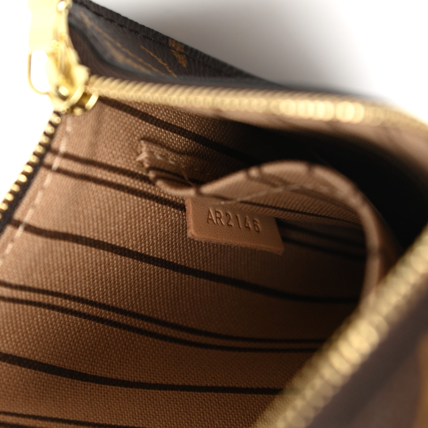 Monogram Neverfull PM Pochette