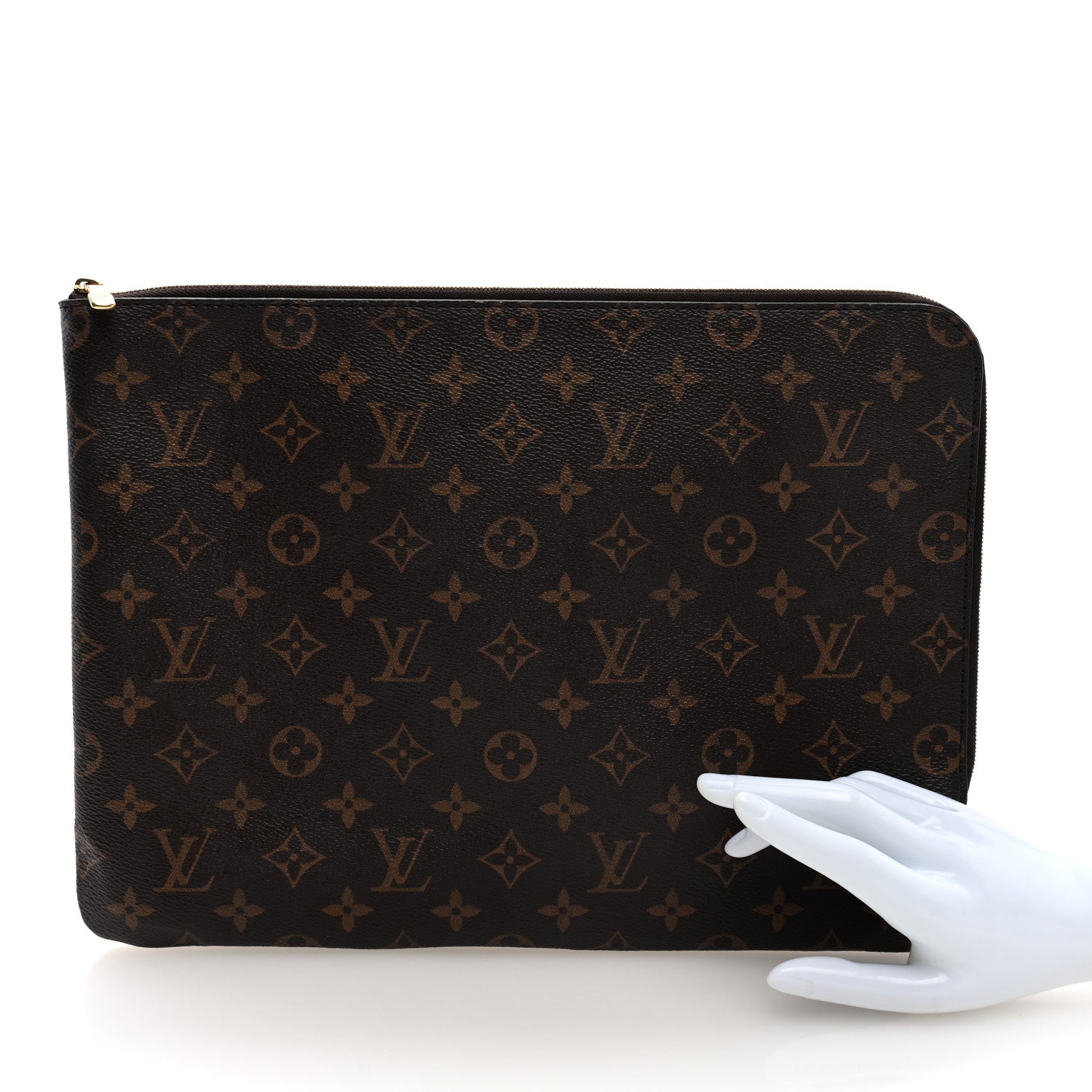 Louis Vuitton Monogram Etui Voyage MM Pouch 2 of 6