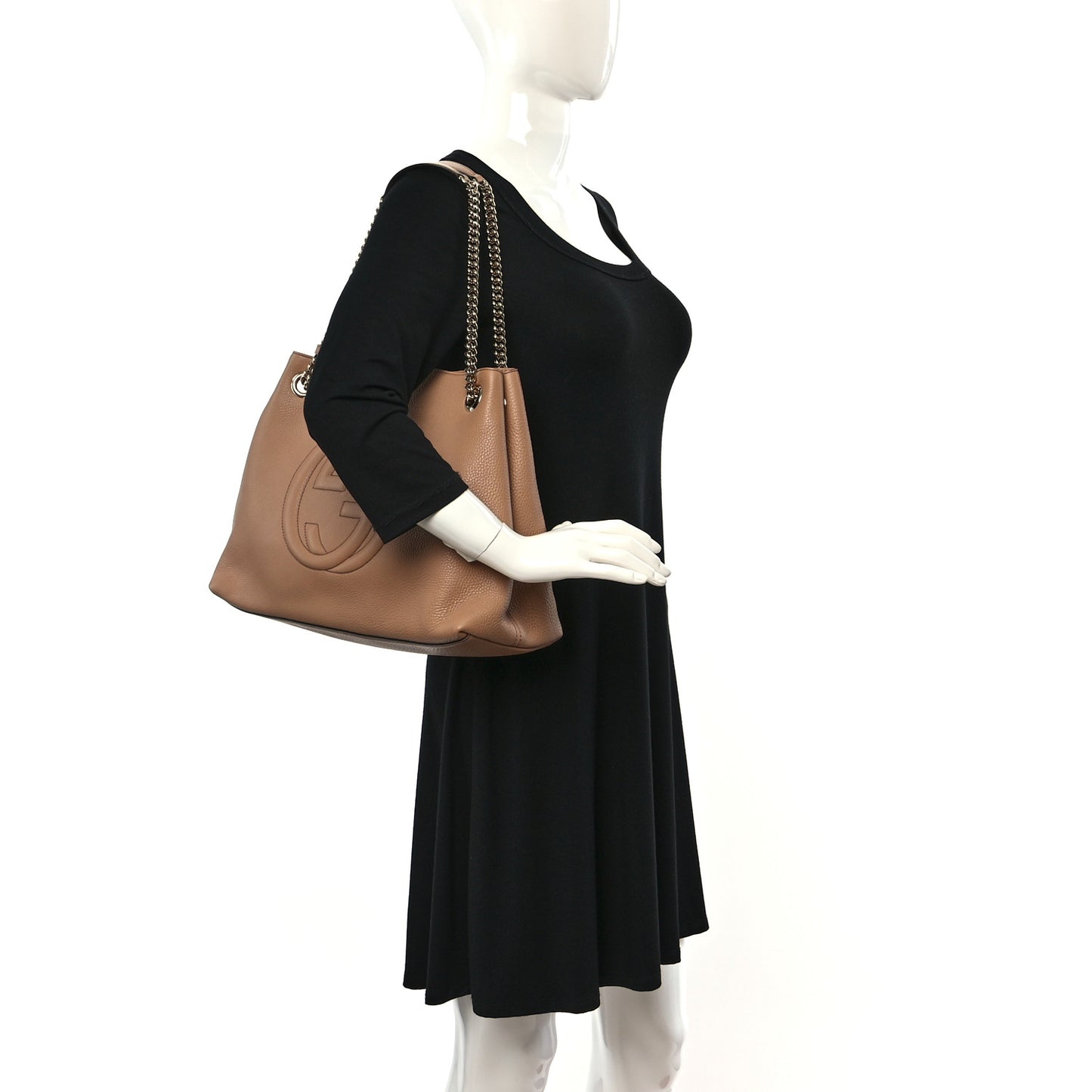 Pebbled Calfskin Medium Soho Chain Shoulder Bag Camelia