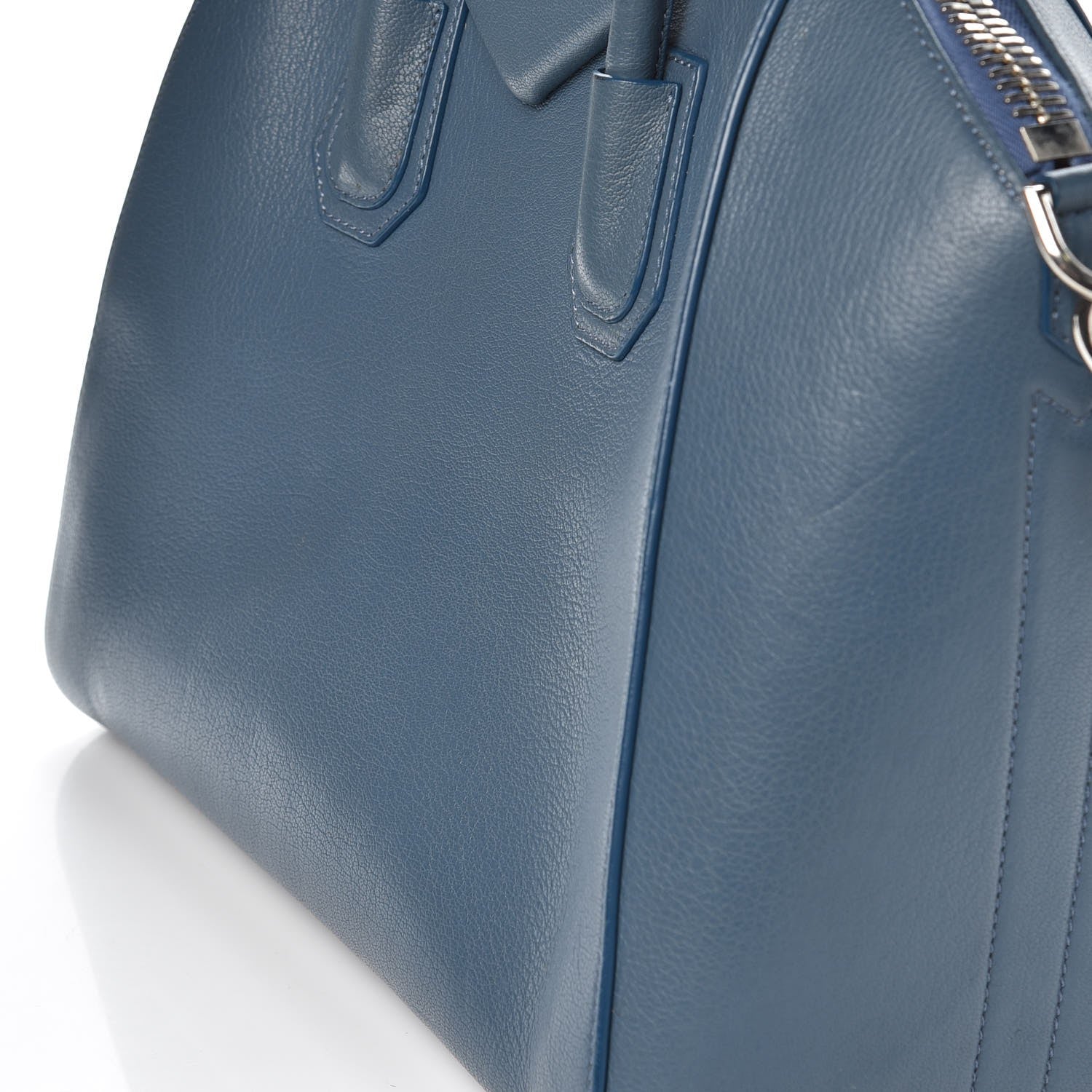 Givenchy Sugar Goatskin Medium Antigona Mineral Blue 10 of 11