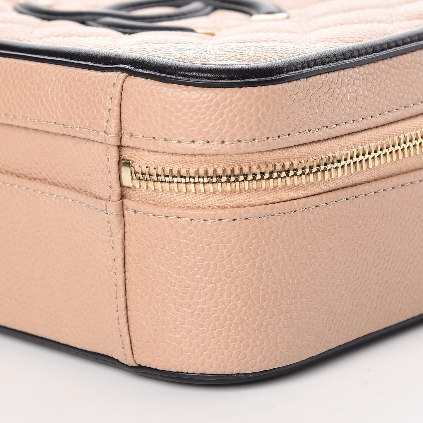 Caviar Quilted Medium CC Filigree Vanity Case Beige Black