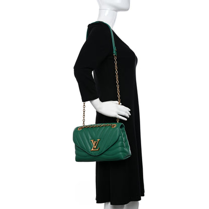 Louis Vuitton Calfskin New Wave Chain Bag MM NM Emerald 2 of 9