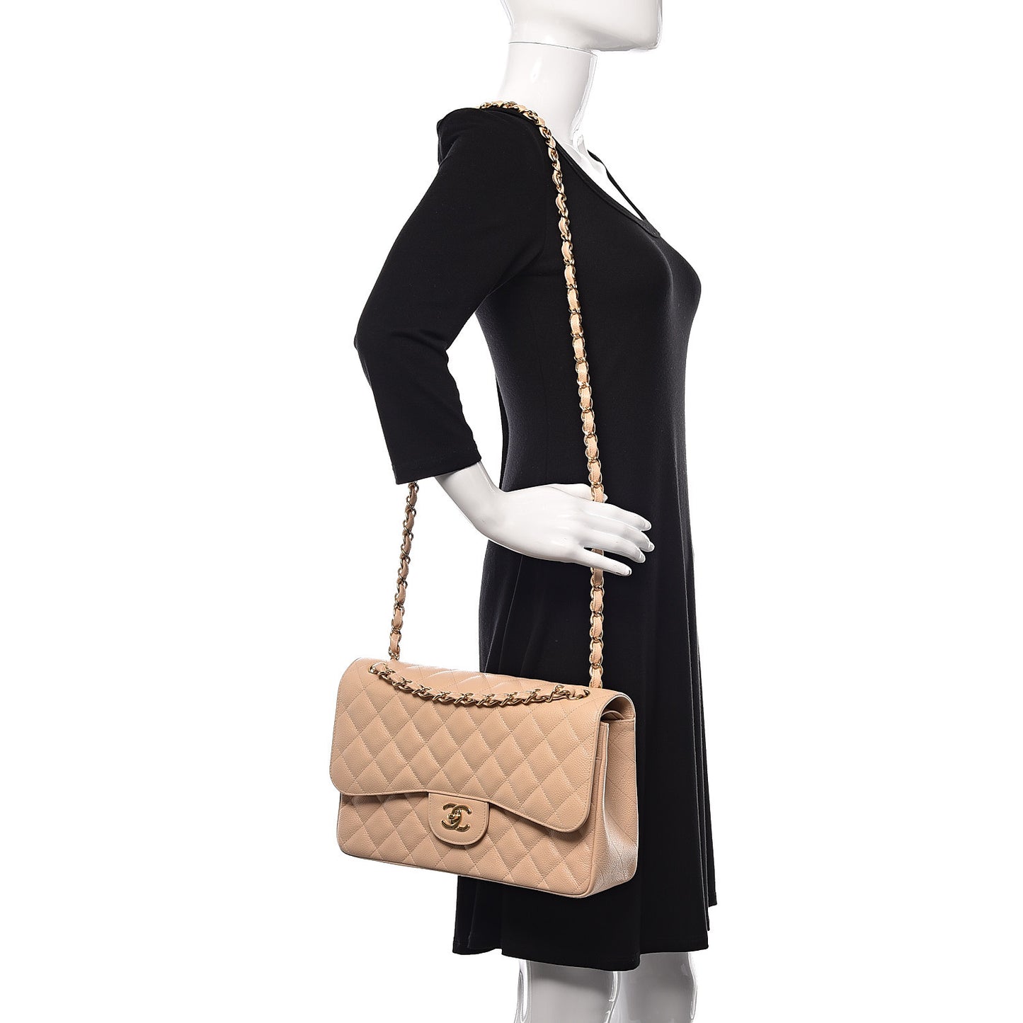 Caviar Quilted Jumbo Double Flap Beige Clair