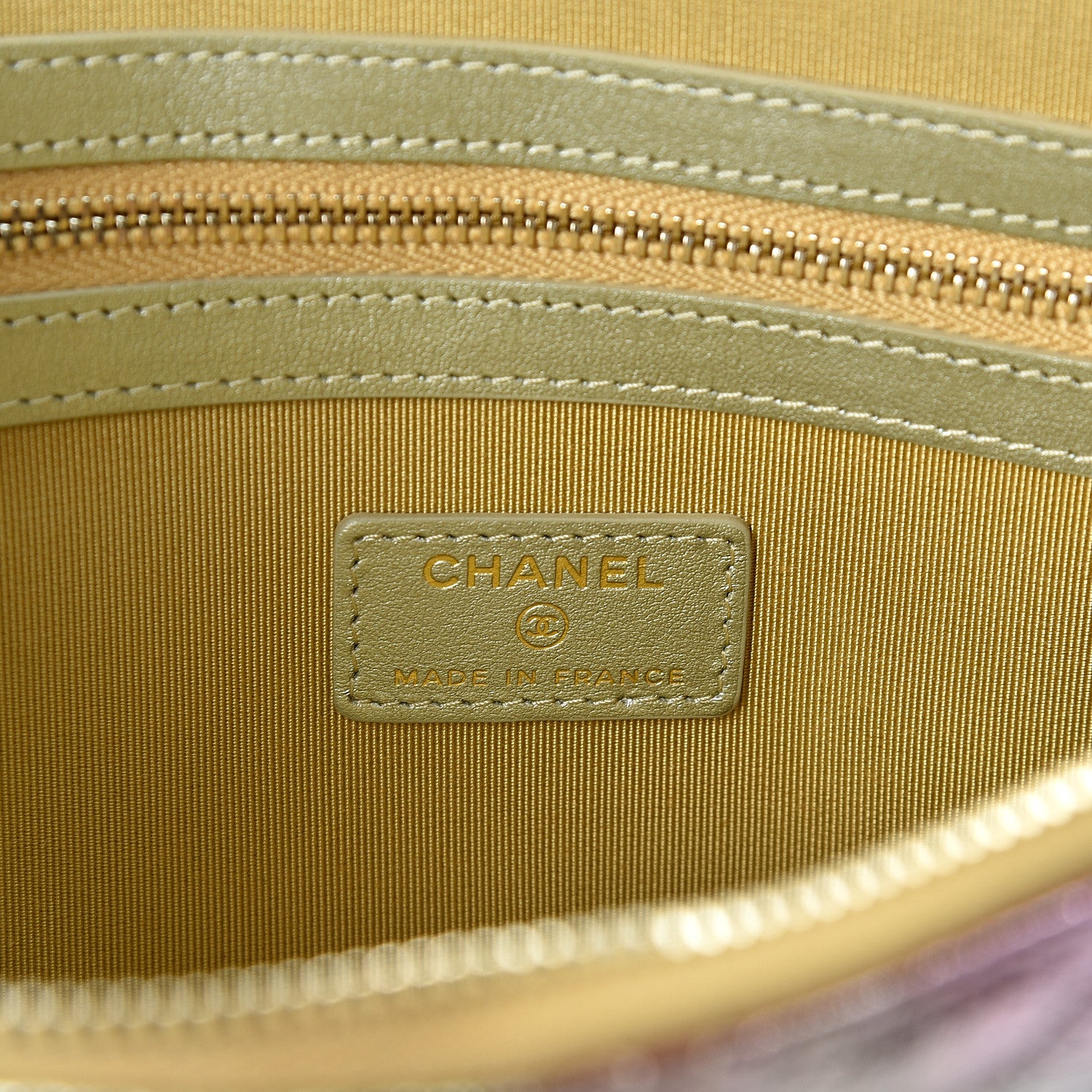 Chanel Metallic Goatskin Quilted Medium 2.55 Reissue Cosmetic Case Multicolor 5 of 9