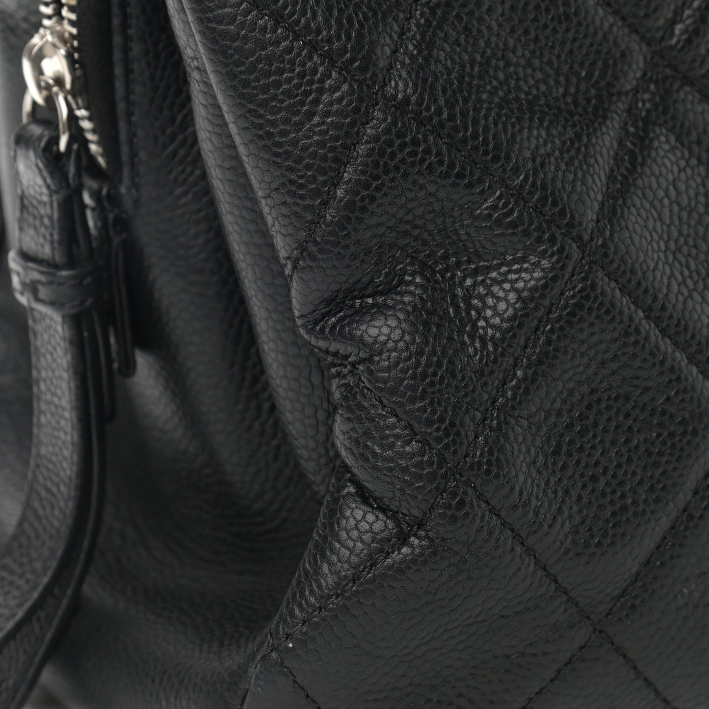 Caviar Quilted CC Timeless Soft Tote Black