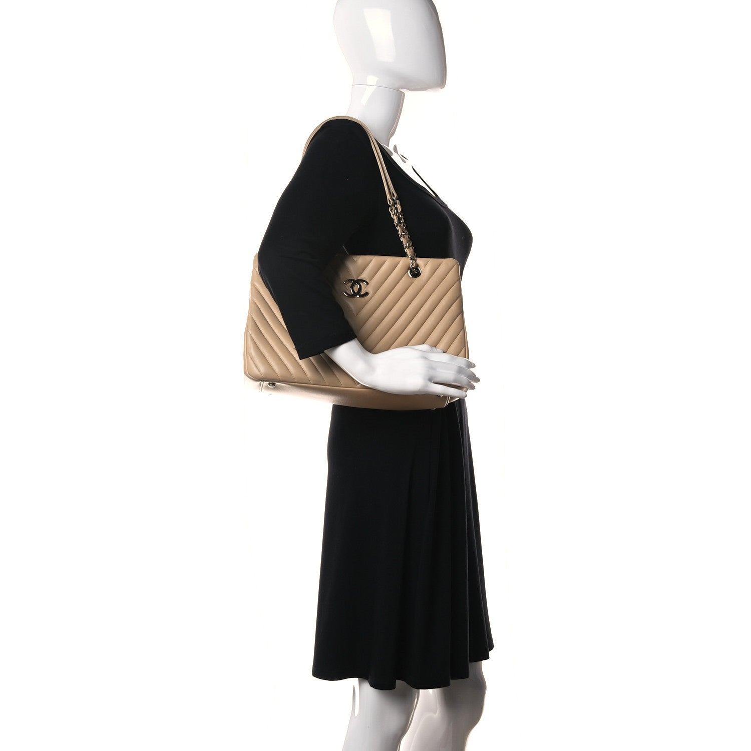 Chanel Lambskin Surpique Chevron Large Tote Beige 2 of 20