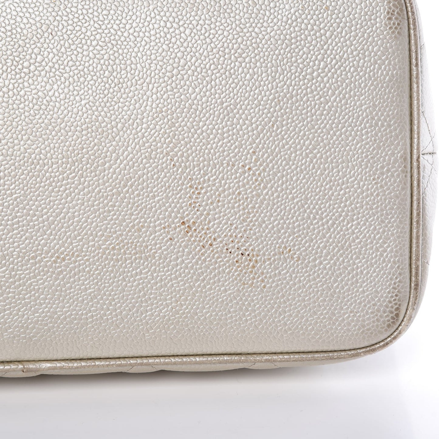 Caviar Quilted Medallion Tote Pearl