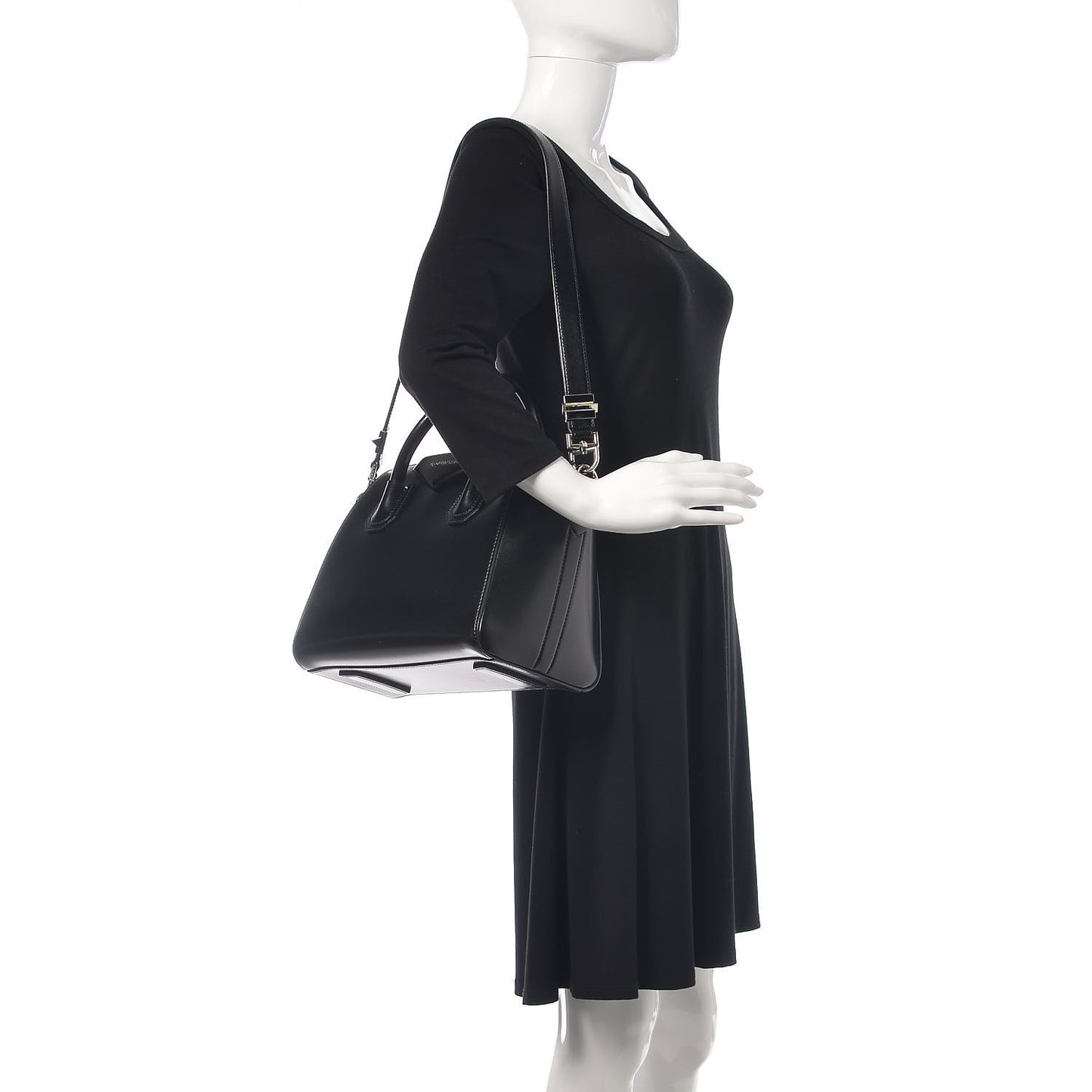 Shiny Lord Calfskin Small Antigona Black