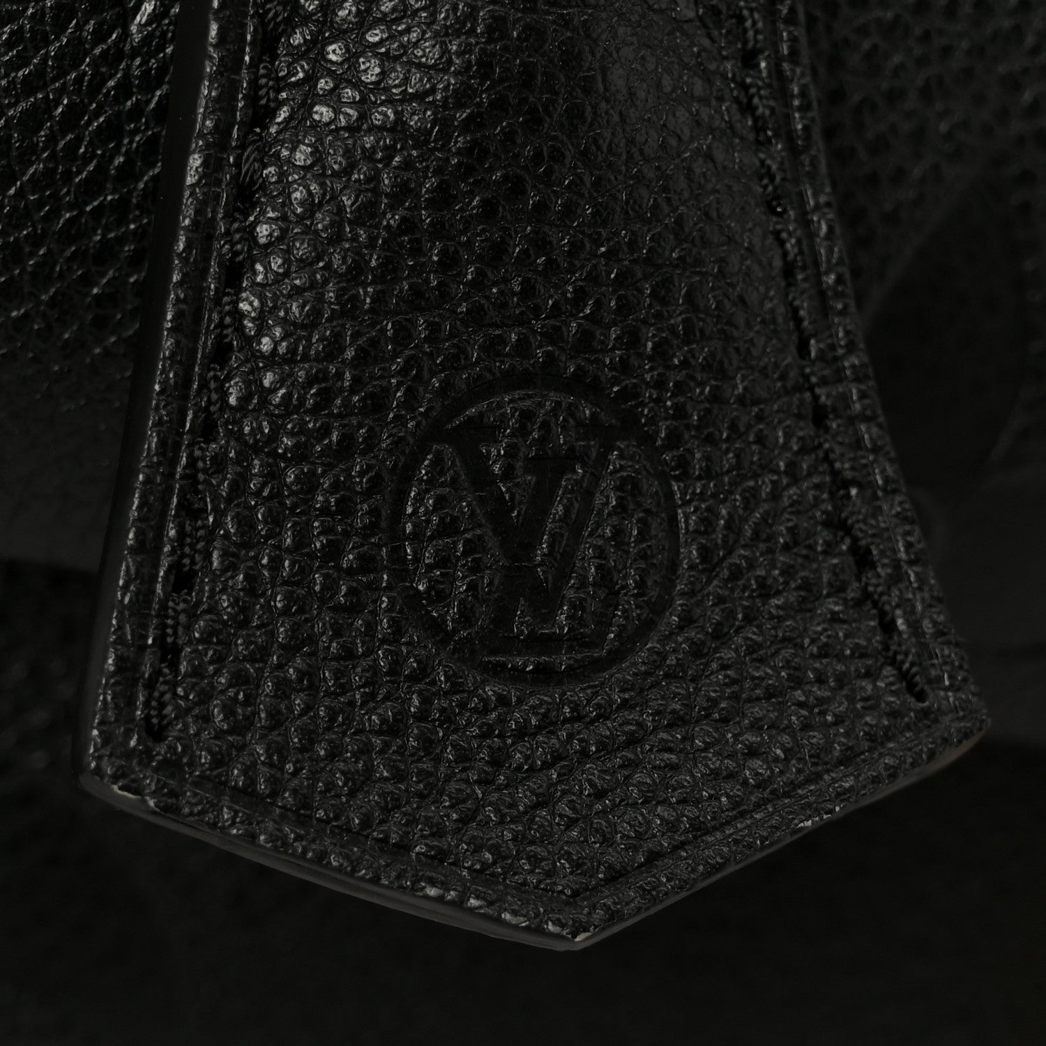 Louis Vuitton Empreinte Monogram Giant Madeleine MM Black 8 of 11