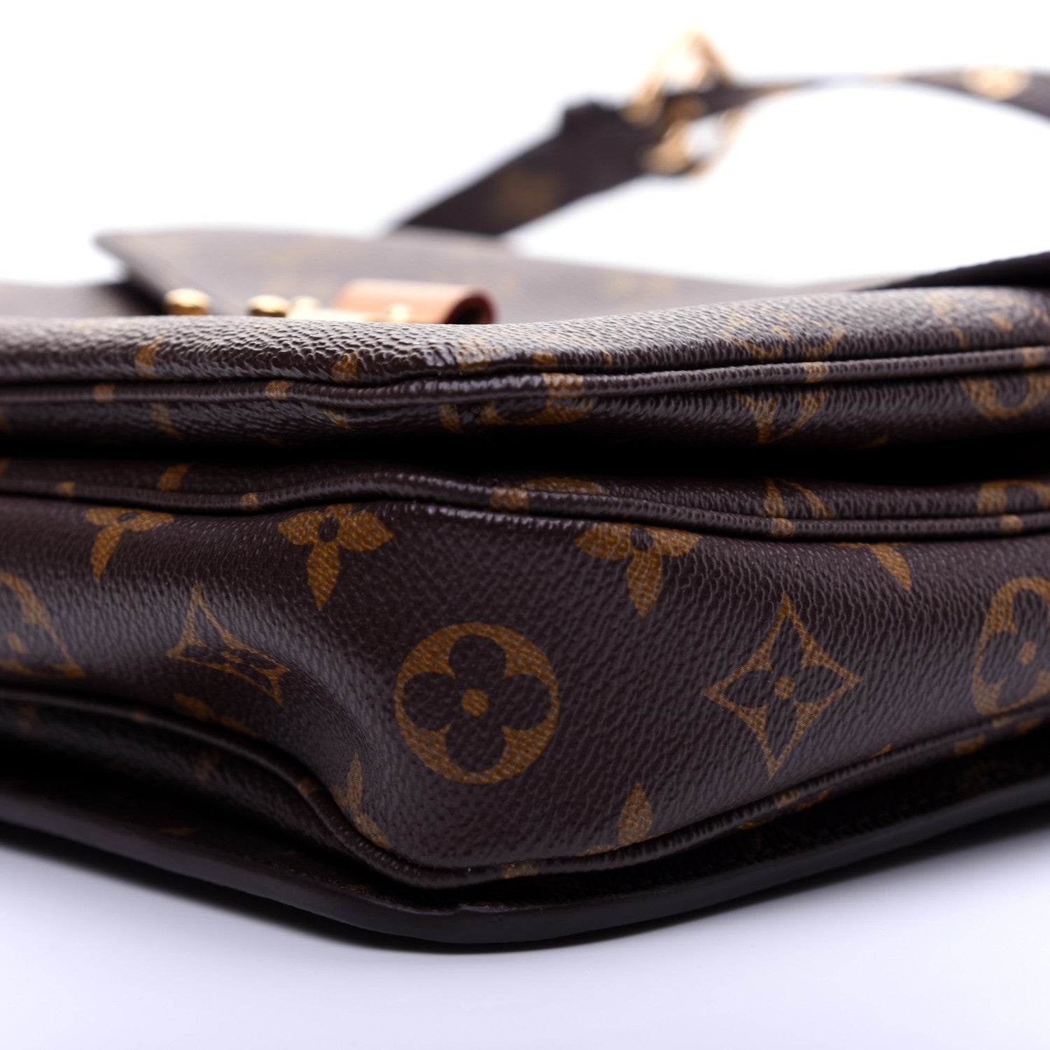 Louis Vuitton Monogram Pochette Metis 7 of 12