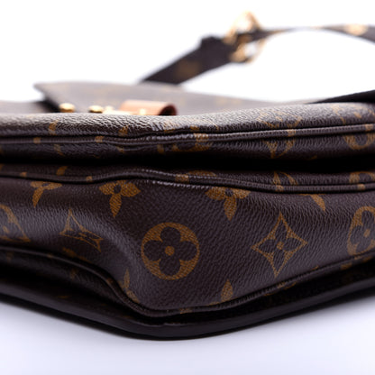 Louis Vuitton Monogram Pochette Metis 7 of 12