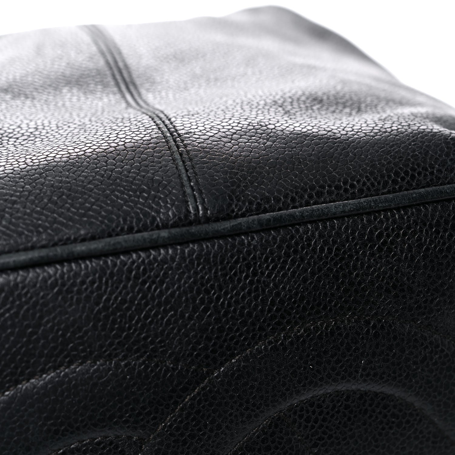 Chanel Caviar Drawstring Shoulder Bag Black 16 of 32
