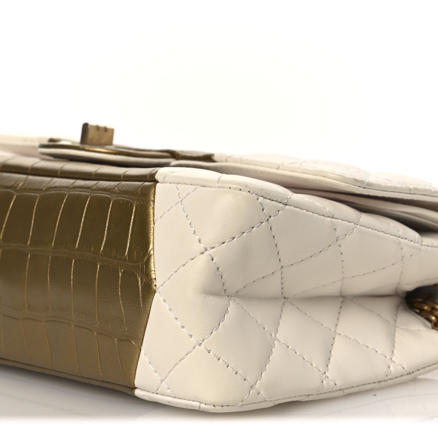 Lambskin Metallic Calfskin Crocodile Embossed 2.55 Cocodile Reissue 225 Flap White Gold