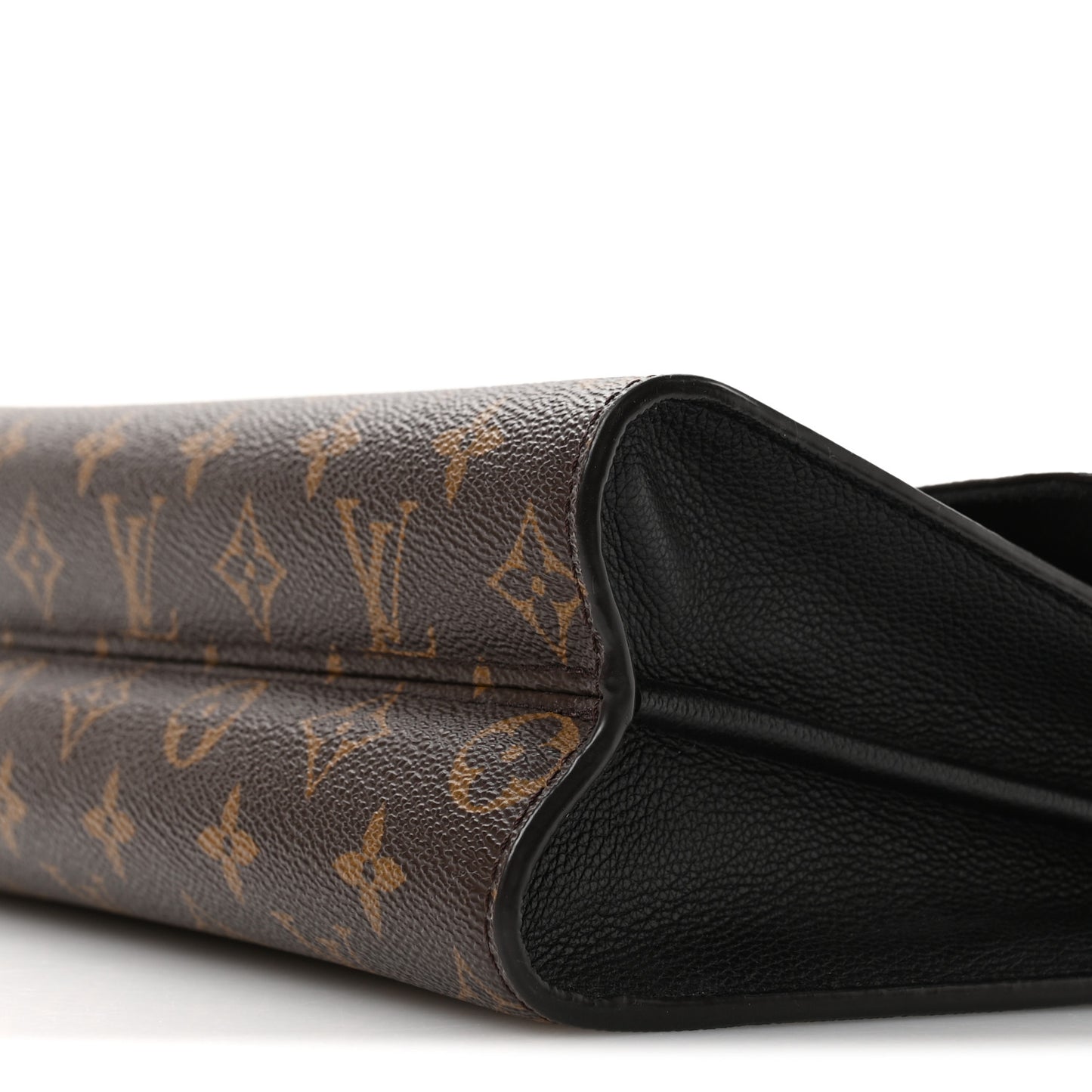 Monogram Victoire Black