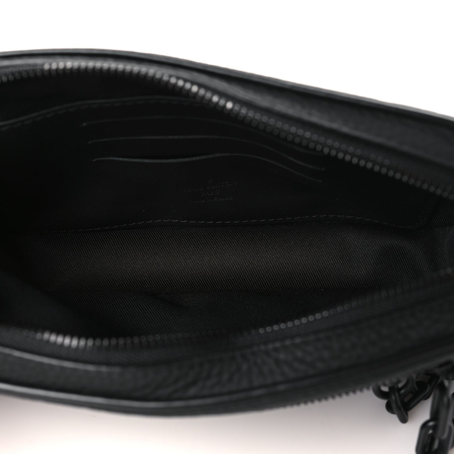Taurillon Monogram Pochette Volga Black