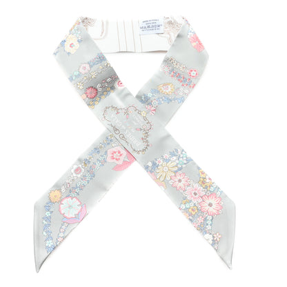 Hermes Silk Brides De Gala En Fleurs Twilly Vert Amande Rose 1 of 4
