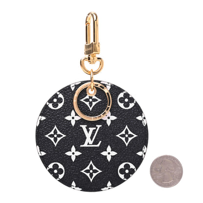 Louis Vuitton Monogram Giant Crafty Illustre Bag Charm Key Ring Creme Caramel 2 of 5