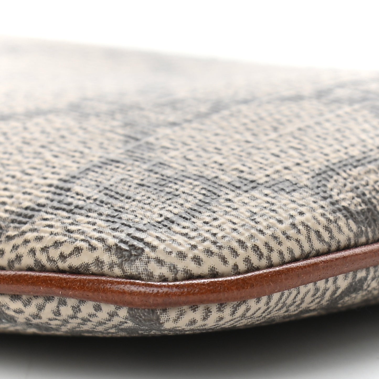 GG Supreme Monogram Key Case Brown