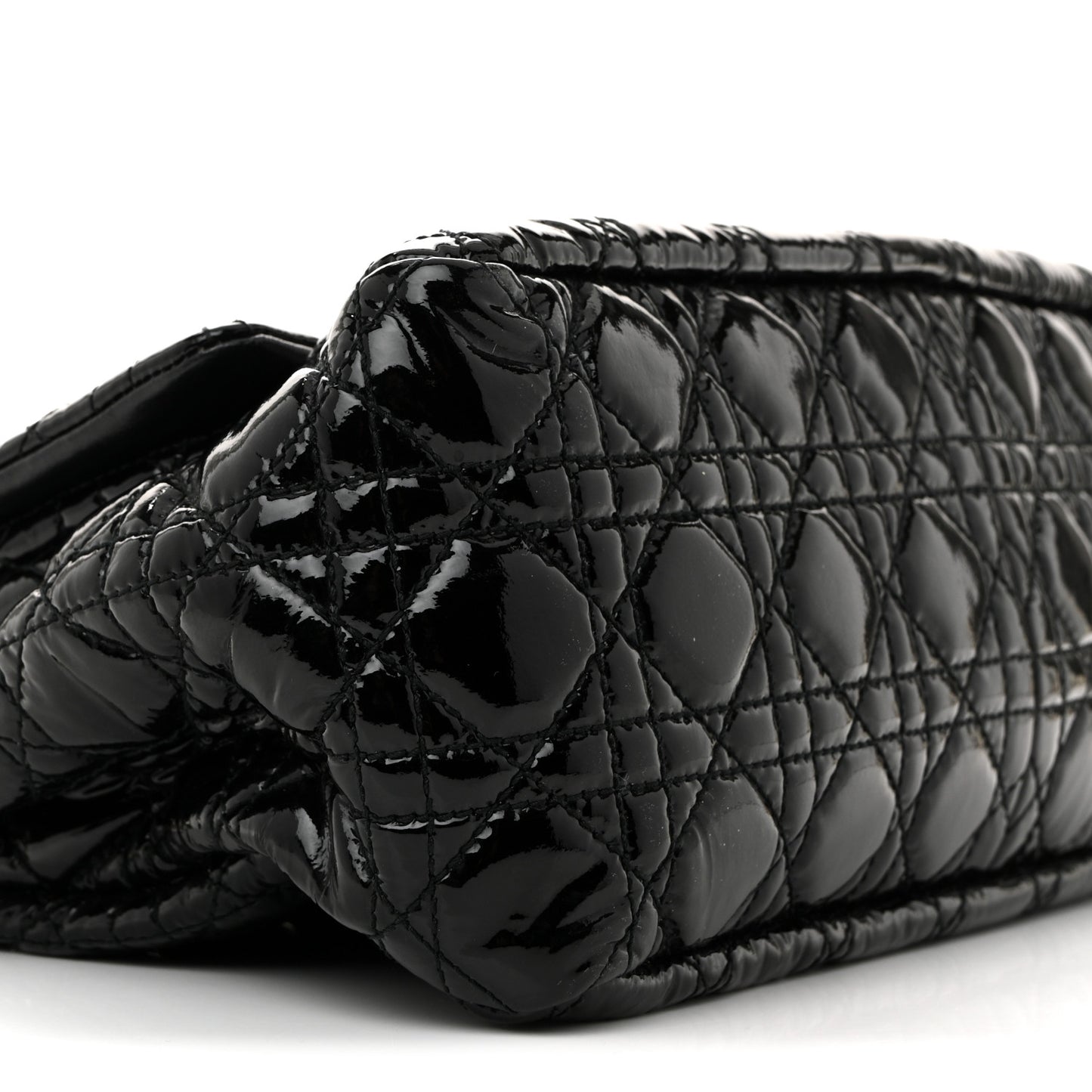 Patent Cannage New Lock Flap Black