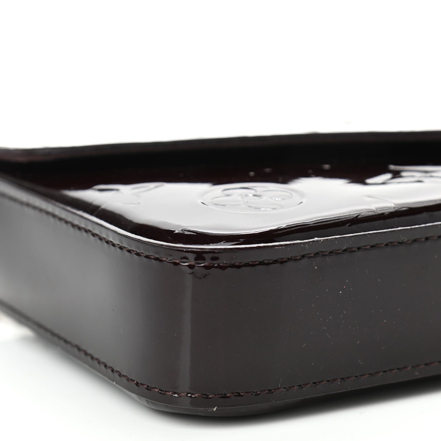 Vernis Pochette Felicie Chain Wallet Amarante