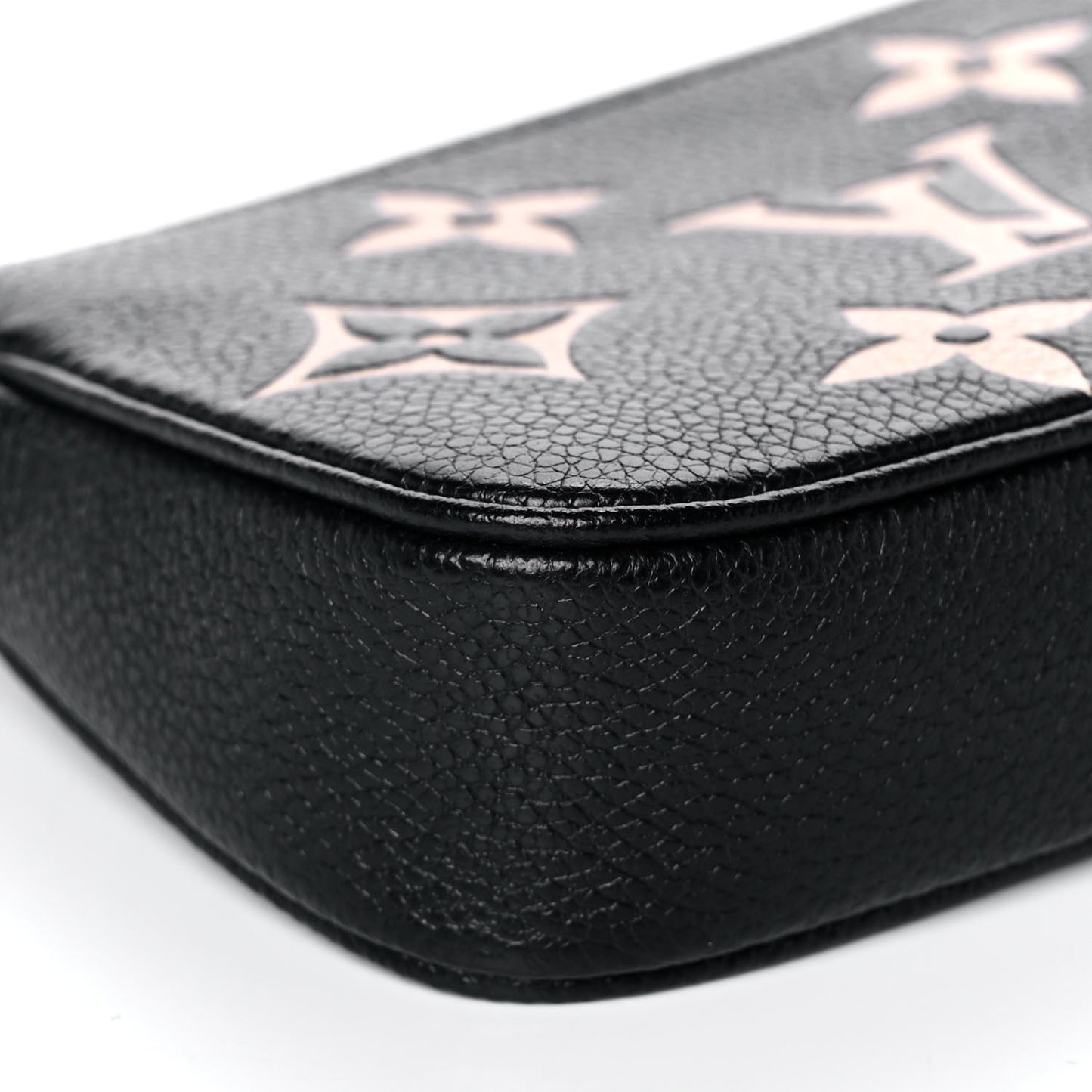 Empreinte Monogram Giant Mini Pochette Accessories Black