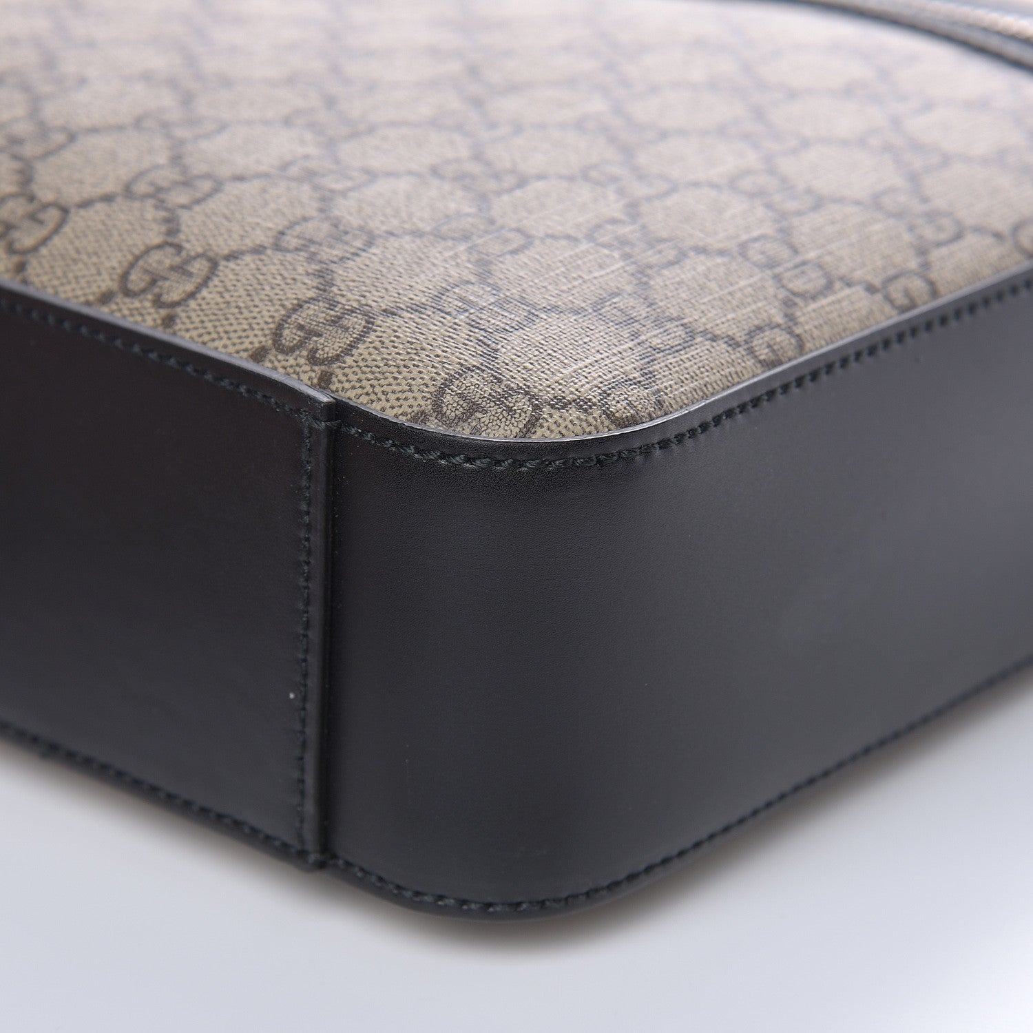 Gucci GG Supreme Monogram Flat Messenger Bag Black 10 of 12