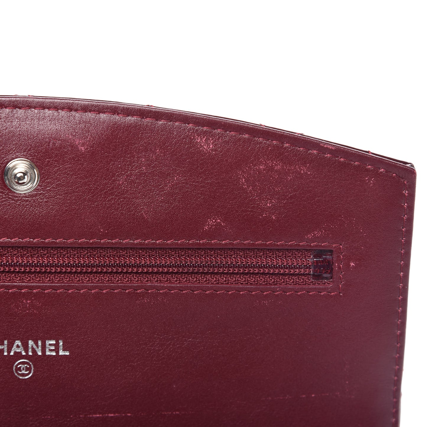 Patent Quilted Brilliant Wallet On Chain WOC Red
