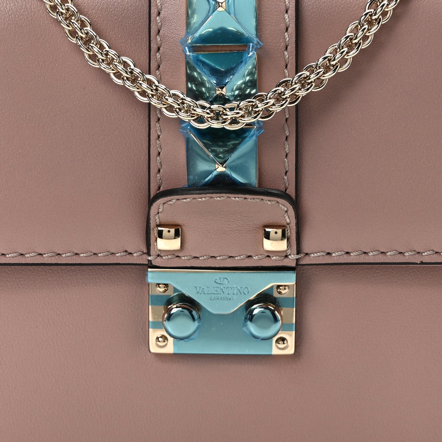 Vitello Small Glam Lock Rockstud Flap Poudre