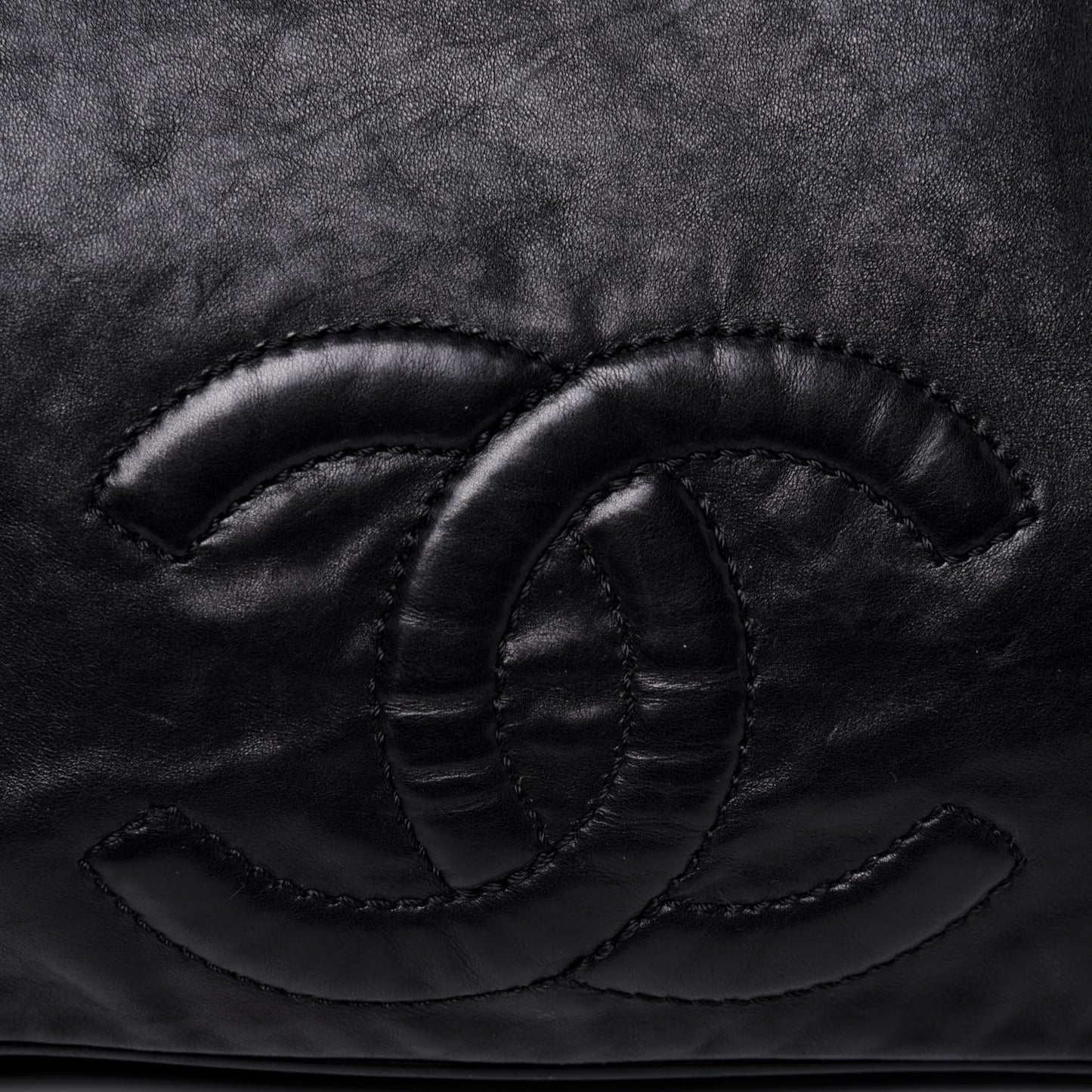 Calfskin Large Rock and Chain Flap Black