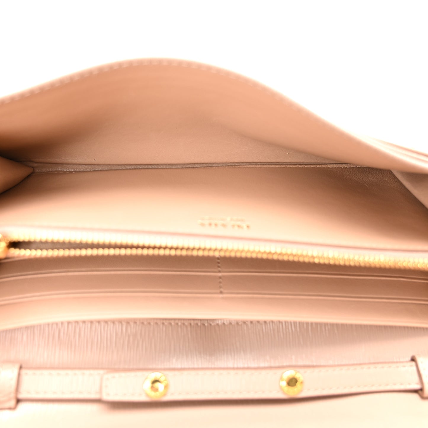 Vitello Move Metal Oro Chain Wallet Cipria