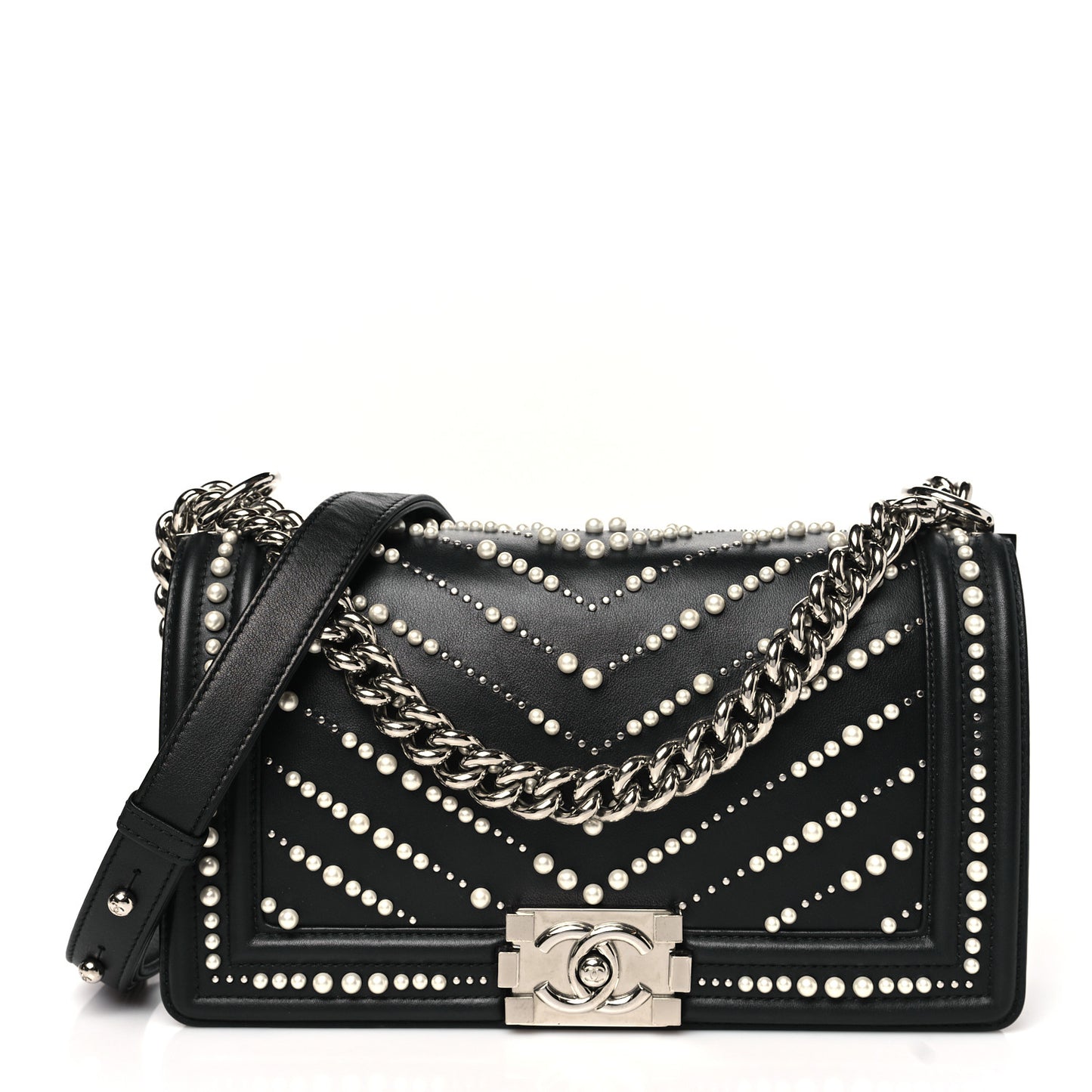 Calfskin Pearl Chevron Medium Boy Flap Black