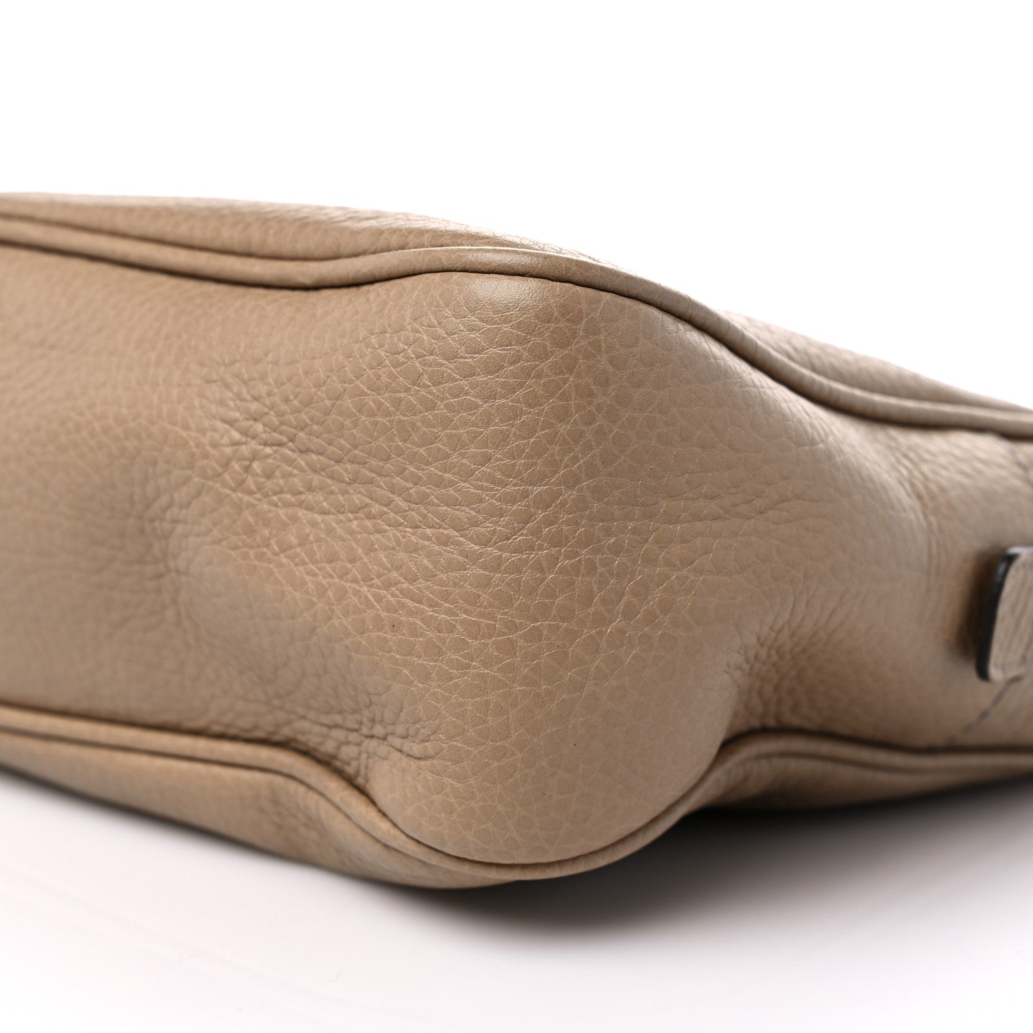 Gucci Pebbled Calfskin Small Soho Bowler Camelia 8 of 9