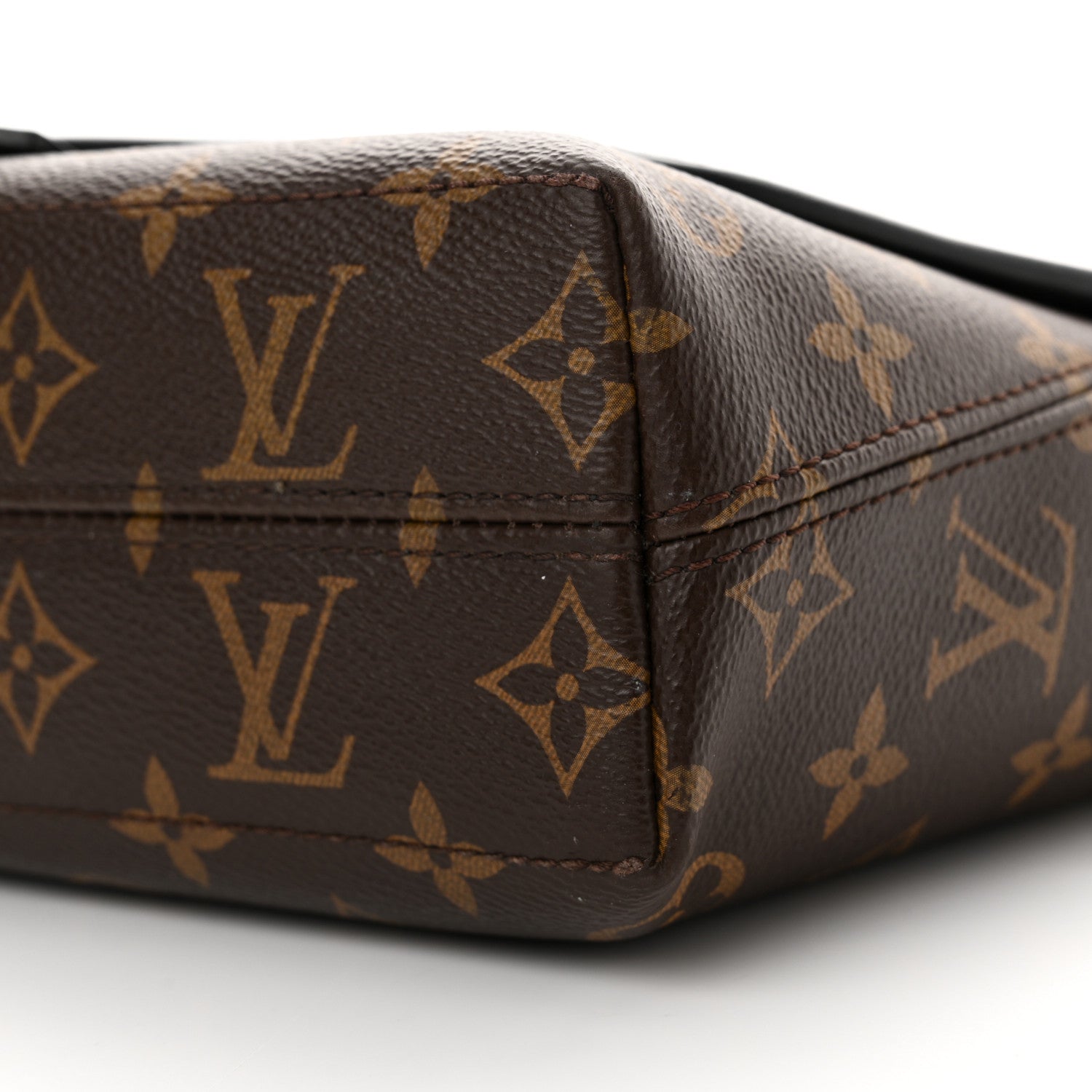 Louis Vuitton Monogram Macassar Magnetic Messenger 9 of 11