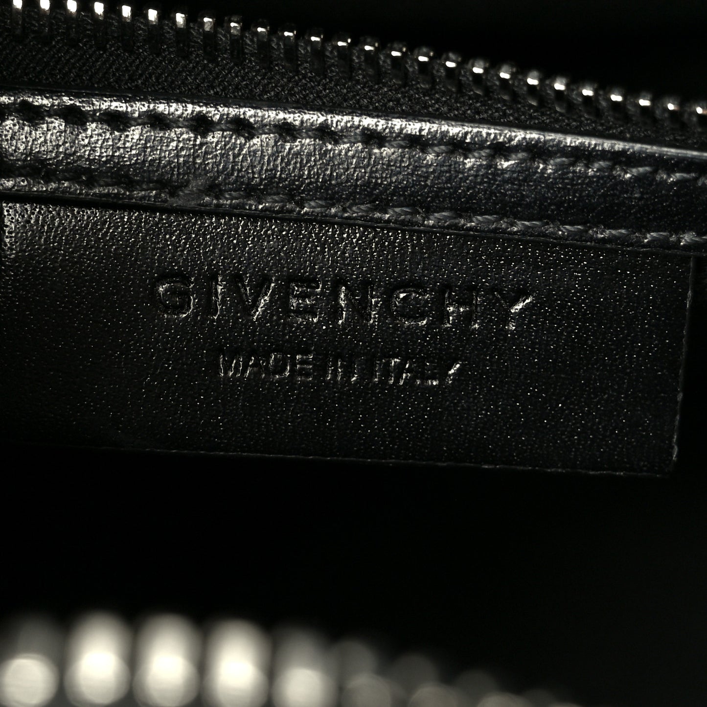 Shiny Lord Calfskin Mini Antigona Black