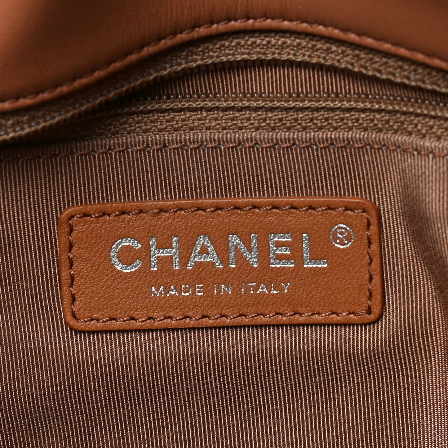 Patent Quilted Medium Rock In Rome Single Flap Brown