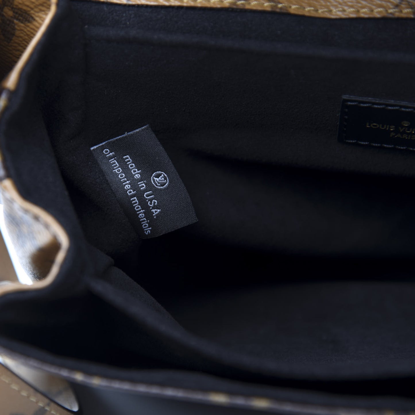 Reverse Monogram Pochette Metis
