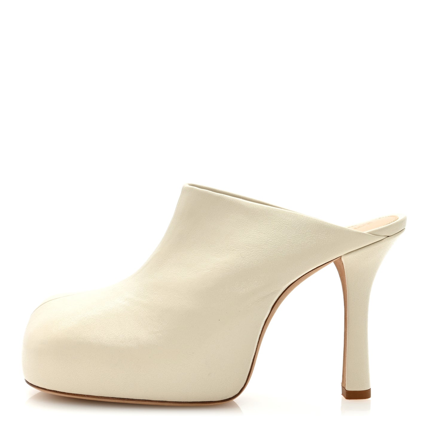 Stretch Nappa The Bold Mules 38 Wax