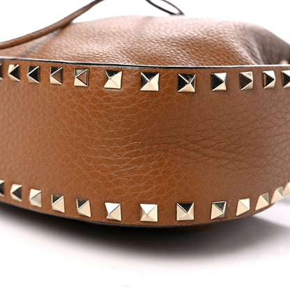 Valentino Garavani Grained Calfskin Rockstud Bucket Bag Bright Cognac 8 of 11