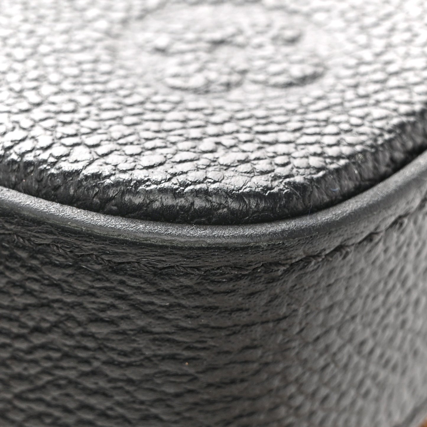 Empreinte Pochette Felicie Chain Wallet Black